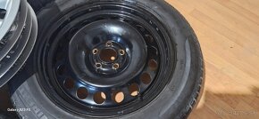 Predám zimnú sadu Ford Kuga 5x108 R17 235/55 R17 PIRELLI - 9