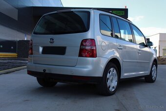 Volkswagen Touran 1.9 TDI 77kw 7 miestne - 9