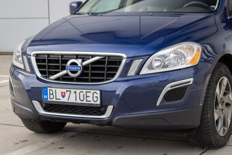 Volvo XC60 D5 AWD Momentum - 9