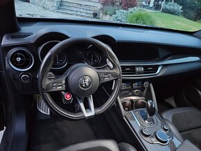 Alfa Romeo Stelvio Quadrifoglio Q4 QV - 9