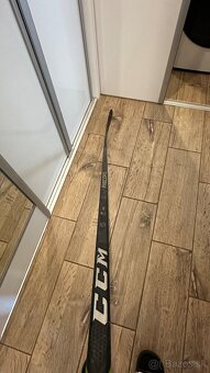 Hokejky CCM a BAUER - 9