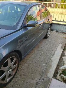 Predám Volvo S40 2.0 diesel - 9