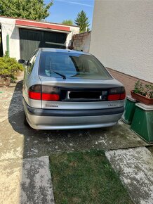 Renault Laguna 1,8 RT - 9