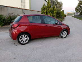 Toyota Yaris 1.5 Hybrid, 2015 / 1 majiteľ - 9