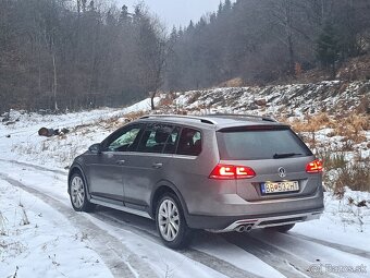 VW Golf Variant 4x4 ALLTRACK DSG 2016 - 9