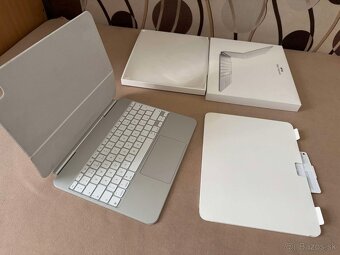 Apple Magic Keyboard pre iPad Pro 13" (M4) - česká biela - 9