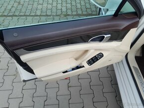 Porsche Panamera turbo 4 S r 2011 - 9