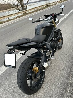 Triumph Street Triple 675 - 9