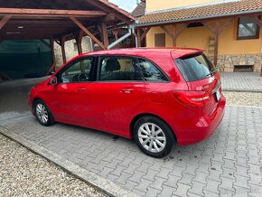 Mercedes Benz B180 benzín,  2012 90KW SK značky - 9