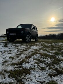 Lada Niva - 9