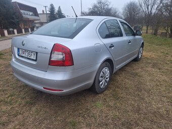 ŠKODA OCTAVIA 1,2 BENZÍN 77KW R9K 2012 - 9