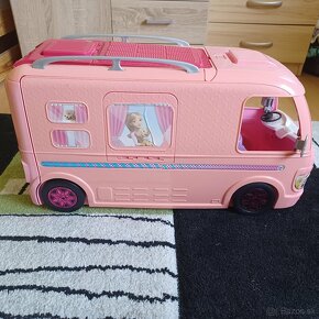 Barbie karavan - 9