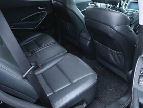 Hyundai SantaFe 2016 2,2CRDI Premium 4x4 AUTOMAT-plná výbava - 9