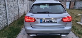 Mercedes-Benz C220 BLUETEC - 9