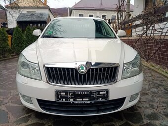 ŠKODA OCTAVIA COMBI II 2.0 TDI CR XENON MODEL 2013 - 9