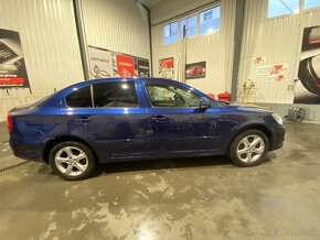 Škoda Octavia 1.6 TDI CR DPF Ambiente DSG, Xenony - 9