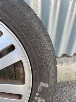 Ford R16  205/55R16 - 9