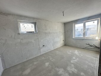 5 izbový rodinný dom 130 m2, pozemok 324 m2, Galanta - 9