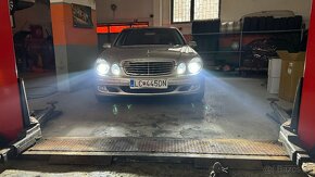 Mercedes-Benz W211 320CDI - 9