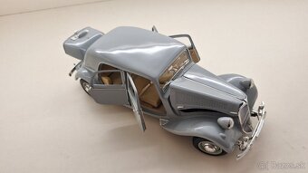 1:18 CITROEN 15CV, š - 9