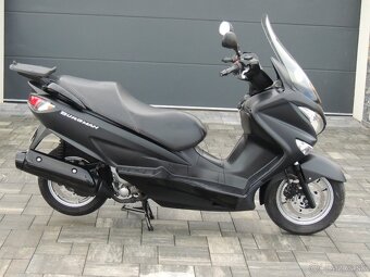 SUZUKI BURGMAN 125 2014 - 9