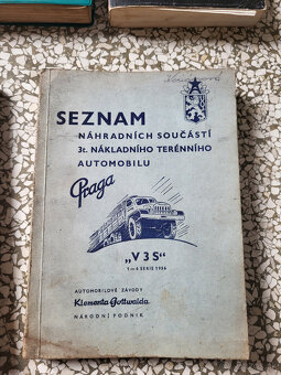 70 ročné knihy náhradnych dielov k autám Škoda a Praga - 9