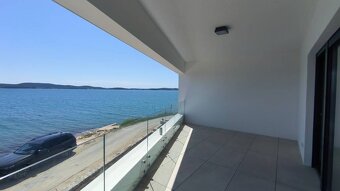 CHORVÁTSKO - Dvojpodlažný 4 izbový apartmán - Sukošan, Zadar - 9