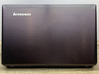 Lenovo Ideapad Z575 - 9