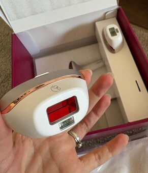 Epilator - Philips Lumea IPL 7000 - 9