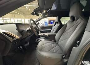 Bmw iX40 panorama, bezplatná záruka a servis 7/2027 - 9