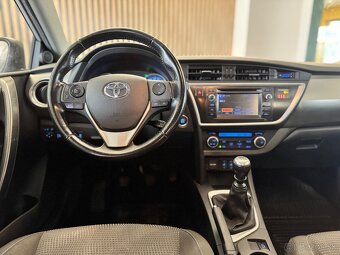 Toyota Auris Combi 2.0 D 2014 / Slovák - 9