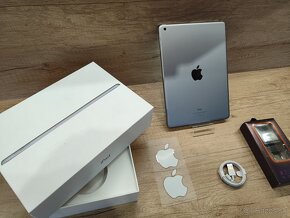 iPad 6 gen. (2018) 9,7" 128GB Silver – ako nový / v záruke - 9