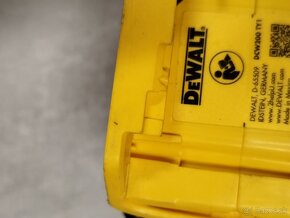 Dewalt excentricka bruska - 9