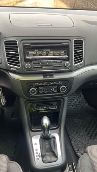 Volkswagen Sharan 2.0 TDi - 9