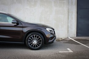 Mercedes-Benz GLA 200 d A/T SR vozidlo, Servis iba Mercedes - 9