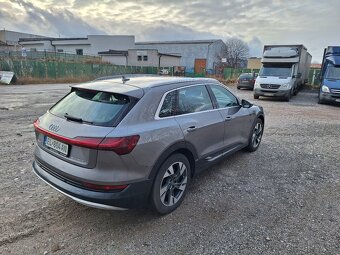 Audi e-tron 55 quattro - 9