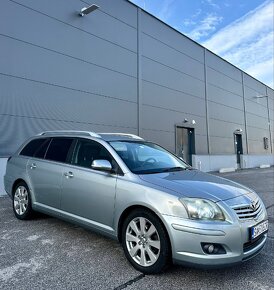 Toyota avensis t25 2.0d - 9