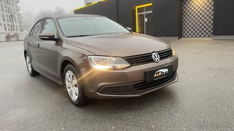 Volkswagen Jetta 1.2TSi - 9