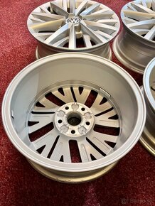 5x112 R16 originál alu disky Volkswagen T-Roc - TOP STAV - 9