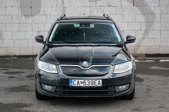 Škoda Octavia Combi 2.0 TDI Elegance/Style DSG Automat - 9