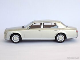 TOYOTA CENTURY 2018 – 1:18 KYOSHO - 9