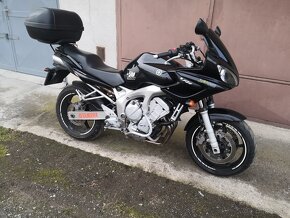 YAMAHA FAZER 600 72 KW r.v.2005 - 9