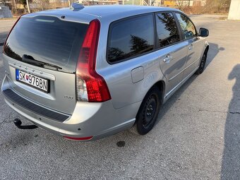 VOLVO V50 2.0 Combi - 9