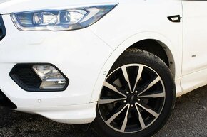 Ford Kuga 2.0 TDCi Duratorq Vignale A/T AWD - 9