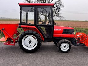 Japonský traktor KUBOTA GL 23 Diesel 3 válec, 23HP - 9