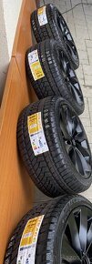 org. VW INTERLAGOS   5x112  8x18 ET 41 Passat Skoda 235 40 R - 9