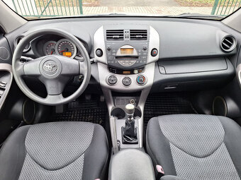 Toyota RAV4 2.2 D-4D 135 Lux - AJ NA SPLÁTKY OD 69,90e  - 9