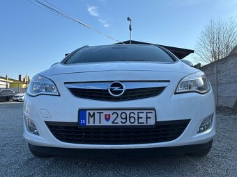 Opel Astra Sport Tourer LPG - 9