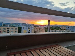 Slnečný 3 izbový byt v Petržalke - Znievska ulica - 9