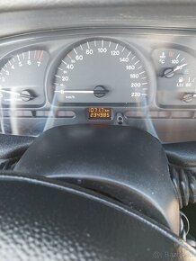 Opel Vectra 1.6,16V - 9